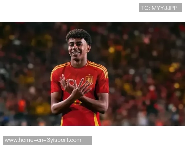 奇妙缘分重现巴黎小将恩贾恩图与亚马尔曾在U10赛场相遇