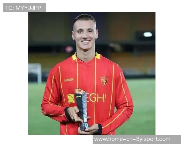 莱切总监科尔维诺盛赞卡马达天赋超群能力卓越年龄无阻