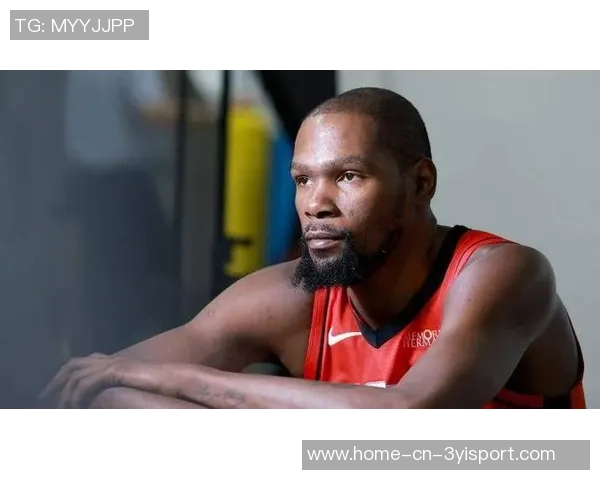 杜兰特谈团队合作的重要性传球能减轻队友压力提升整体表现 杜兰特谈团队合作的重要性传球能减轻队友压力提升整体表现