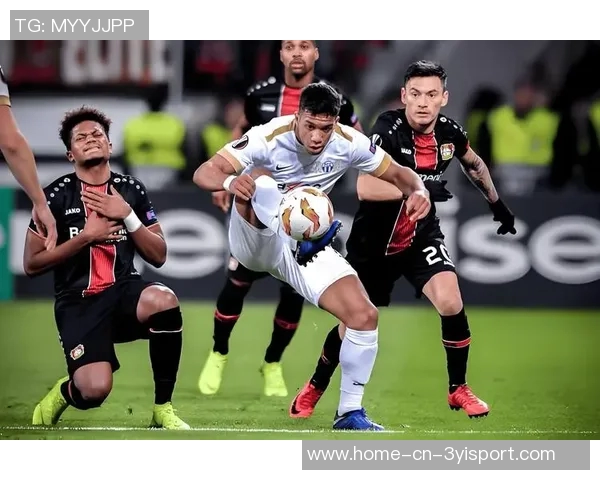 阿尔莫渴望摆脱伤病阴影在对阿拉维斯的比赛中重现风采 阿尔莫渴望摆脱伤病阴影在对阿拉维斯的比赛中重现风采