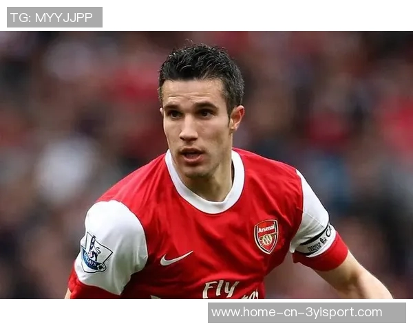 范佩西亲自提拔19岁儿子沙奎尔入费耶诺德一线队名单引发关注 范佩西亲自提拔19岁儿子沙奎尔入费耶诺德一线队名单引发关注